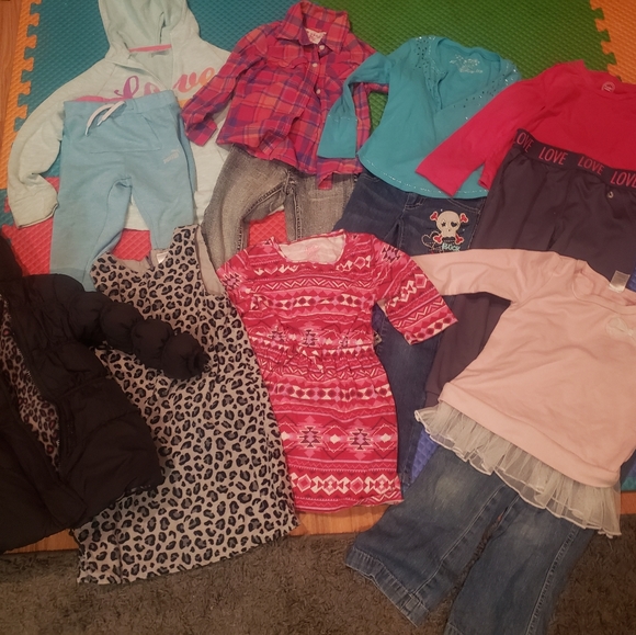 Girls Size 4t Lot - Picture 8 of 9